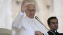 Papa "Addolorato per sofferenze popolo Gaza, auspico si arrivi a pace"