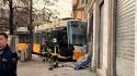 Tram deragliato a Milano. Un morto e 20 feriti