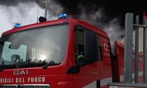 Incendio in un'azienda agricola a Varano domato dai vigili del fuoco