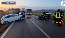 Vetroghiaccio, raffica di incidenti; schianto a Traversetolo, grave una 27enne - Video