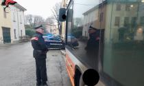 San Secondo P.se: rimproverato perch&eacute; fuma a bordo, si vendica spaccando il vetro dell&rsquo;autobus. Giovane straniero denunciato per danneggiamento.