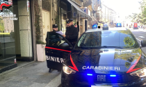 Parma: carabiniere fuori servizio sventa rapina al supermercato: 25enne arrestato e trasferito in carcere