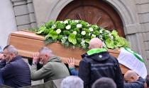 Bossi: al via a Pontida i funerali