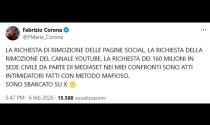 Fabrizio Corona entra su X e attacca ancora Mediaset
