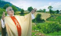 Addio a don Franco, il prete che amava la sua valle