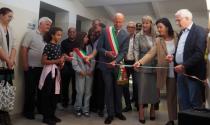 Taglio del nastro per i nuovi spazi della scuola Maestri