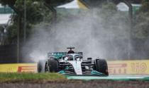Pioggia a Suzuka: nelle libere brillano le Mercedes, Ferrari indietro