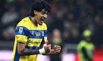Tonfo Milan a San Siro: il Parma passa con Troilo, Inter a +10