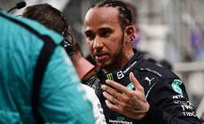 Hamilton vince il GP d'Arabia, secondo Verstappen