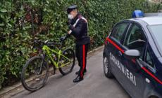 Collecchio, un 15enne ruba una bici da 1.300 euro: individuato e denunciato