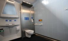 No alla toilette in via Verdi