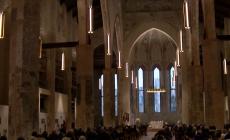 8 dicembre: messa in San Francesco del vescovo.  Shopping e turismo in città - Video