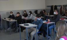 Covid e scuola,  327 alunni in quarantena. La situazione si sta aggravando - Video