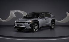 Toyota, è bZ4X il «patriarca» elettrico