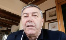 Il sindaco di Forte dei Marmi: "Sono positivo,  ma mi sento bene grazie alla protezione per le tre dosi di vaccino»