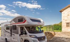 Parmigiano guidava il camper ma non aveva mai preso la patente: denunciato e mezzo sequestrato