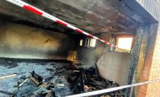 Incendio nella notte in una palazzina in strada Martinella: 7 persone lievemente intossicate