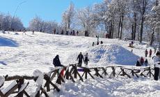 Schia e Prato Spilla prese d'assalto per una bella giornata sulla neve: guarda chi c'era - Foto