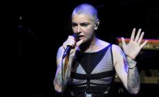 Morto il figlio 17enne di Sinead O'Connor: "Sarai sempre la mia luce"
