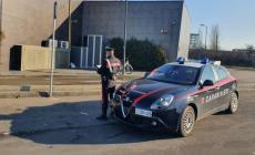 Gli rubano gli sci nuovi a Madonna di Campiglio, li trova su un sito e chiama i carabinieri che "beccano"  il ladro