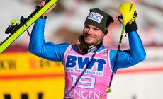 Razzoli terzo a 37 anni, lacrime di gioia in slalom