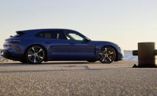 Tocca a Taycan Sport Turismo