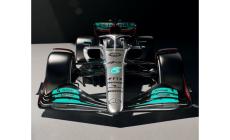 Svelata la Mercedes W13, Hamilton: "Mai detto che mi ritiro"
