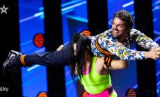 Christine Azzolini, «Strong Women» in tivù: «Così ho sollevato un divertito Frank Matano» 