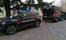 Doveva scontare 9 anni in carcere ma era in giro per Parma: arrestato. Pioggia di denunce per droga. Un giovane sorpreso a rubare delle casse acustiche