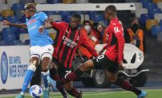 Il Milan sbanca Napoli con un gol di Giroud e vola in testa