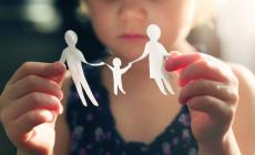 Monologo urticante fra Roma e Berlino: la candidata allo Strega rottama la famiglia italiana