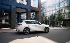 Mazda, debutta CX-60, il Suv plug-in