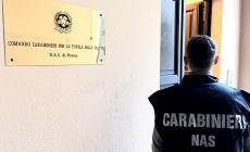 Titolare e dipendente della tabaccheria trovati senza mascherina n&eacute; green pass: 2600 euro di multa