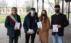 La consegna della Costituzione a 38 studenti. "Ci spinga ad estrarre la parte migliore di noi"