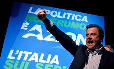 Calenda a Parma (per sostenere Costi): "L'alleanza tra il Pd e effetto Parma è del tutto innaturale"