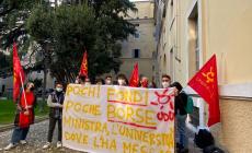 "Meno fondi e meno borse di studio": sit in dell'Udu all'inaugurazione dell'Anno Accademico