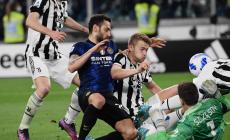 Un rigore di Calhanoglu regala all'Inter il derby d'Italia