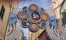 Procida 2022,  ecco la luminaria firmata Voiello - Video