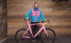 Jovanotti mette all'asta la sua bici 'Pantera Rosa' per Unicef e Ucraina