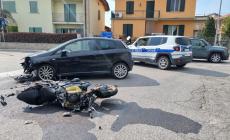 Schianto tra moto e auto a Roncole: ferito un 37enne