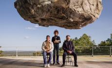 Due grandi attori uno contro l'altro:  la commedia che fa a pezzi il divismo