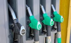Caro carburanti, controlli a tappeto nei 18 distributori della Pedemontana:  nessuno propone prezzi esorbitanti. Solo un gestore trovato non in regola (multato)