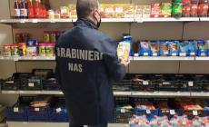 Controlli del  Nas a tappeto: due supermercati multati per carenze igienico sanitarie. Negozi etnici sanzionati per merce scaduta e sporcizia.