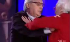 La lite furibonda tra Sgarbi e Mughini  da Costanzo- Video 
