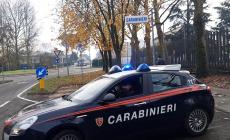 Inseguita in auto dall'ex marito, si salva dai carabinieri
