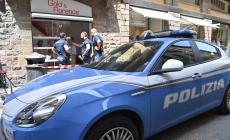 I ladri passano dalle fogne, colpo da mezzo milione  in una gioielleria di Firenze