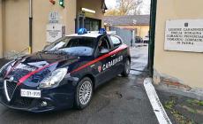Riconosce l'uomo che lo aveva rapinato con un  coltello e lo denuncia
