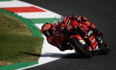 Bagnaia vince al Mugello, Quartararo leader 