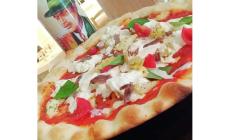 Alla Fontana: pizza, birra e cortesia sotto quel dehors affacciato sulla Bassa
