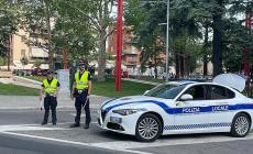 Smaltimento illecito di penumatici con metodo "fai date": denuncia e multa di 3mila euro per due giovani